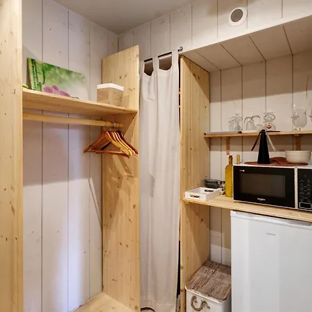 D'hote Independante Bed & Breakfast *